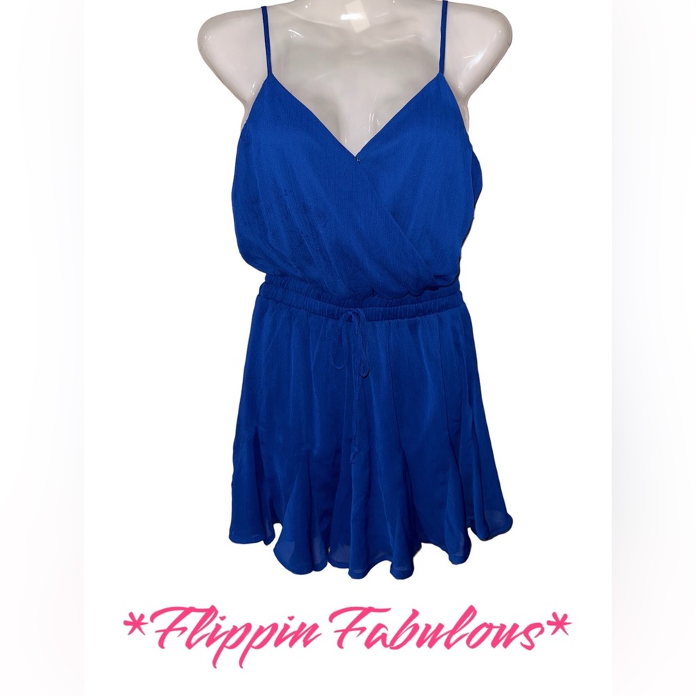Blue Rain ~Francesca’s Blue Flowy tank Romper size xsmall